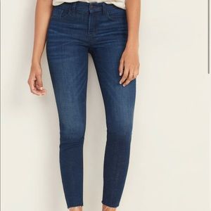 Old Navy Built-In Sculpt Rockstar Jeans